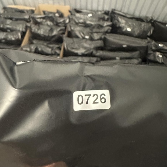 Uniqlo Keith Haring Shirt Mens Large Navy Blue Pocket Back Logo Graphic Tee - Picture 8 of 8